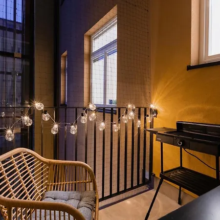 Boho Raj V Centru / /gril/ /balkon Lägenhet