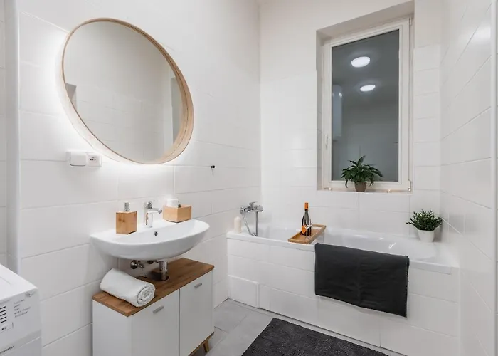 Boho Raj V Centru / /gril/ /balkon Lägenhet *